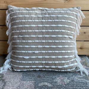 Lush Decor Textured  Throw Pillow